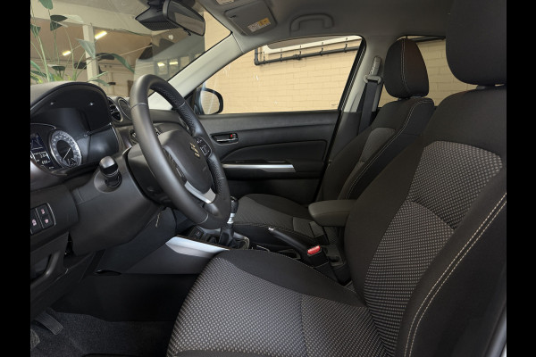 Suzuki Vitara 1.4 Boosterjet 140pk Style Smart Hybrid Navi | ACC | blindspot | CarPlay | 17" | Stoelverwarming | Gewoon een nieuwe Vitara schadevrij verleden!