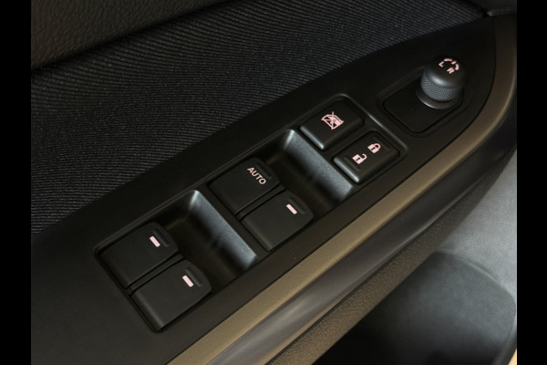 Suzuki Vitara 1.4 Boosterjet 140pk Style Smart Hybrid Navi | ACC | blindspot | CarPlay | 17" | Stoelverwarming | Gewoon een nieuwe Vitara schadevrij verleden!