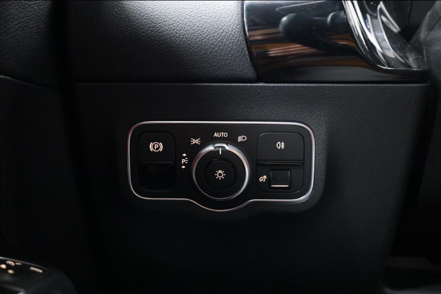 Mercedes-Benz B-Klasse 220 4MATIC AMG MULTIBEAM/VIRTUAL/SFEER/LEER+S.VERWARMING/18"/360 CAM/ACC/ECC/12 MDN GARANTIE!