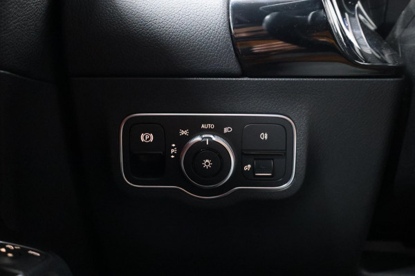 Mercedes-Benz B-Klasse 220 4MATIC AMG MULTIBEAM/VIRTUAL/SFEER/LEER+S.VERWARMING/18"/360 CAM/ACC/ECC/12 MDN GARANTIE!