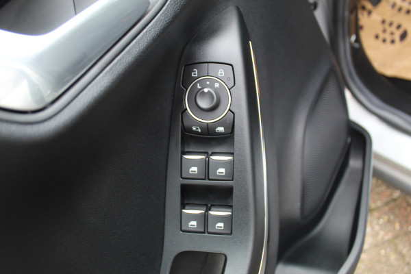 Ford Puma 1.0 EcoBoost Hybrid Titanium , 125pk , 1e Eigenaar Lane Assist, Airco, Cruise, Pdc Achter,Cruise control