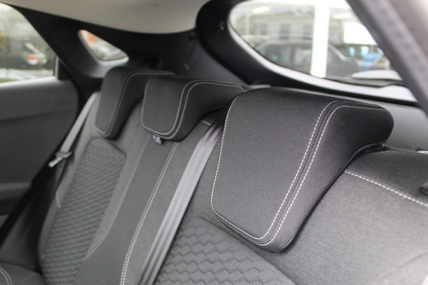 Ford Puma 1.0 EcoBoost Hybrid Titanium , 125pk , 1e Eigenaar Lane Assist, Airco, Cruise, Pdc Achter,Cruise control