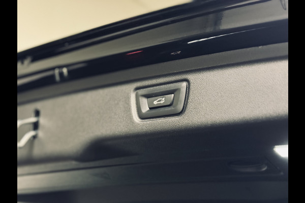 BMW 3 Serie Touring 330e High Ex. M-Sport | 19" | Trekhaak | Driv.Ass.Prof.