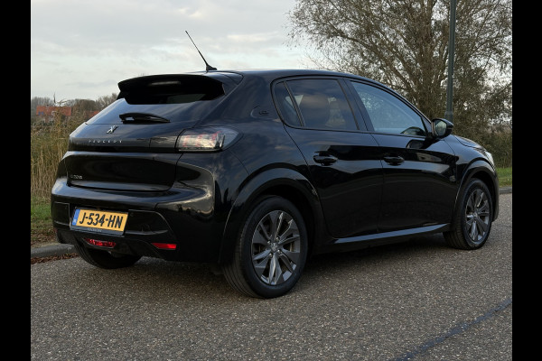 Peugeot e-208 EV Allure 50 kWh SOH | Camera | Clima | Orig.nl | Voorruit verw. | New service