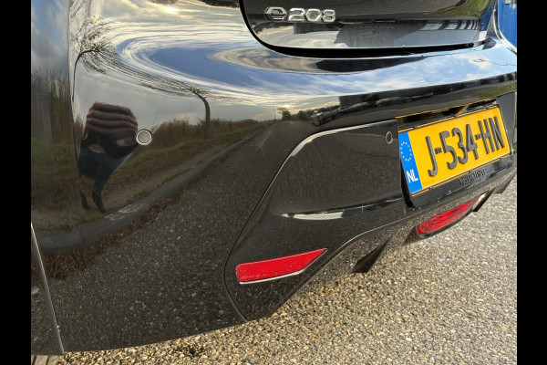 Peugeot e-208 EV Allure 50 kWh SOH | Camera | Clima | Orig.nl | Voorruit verw. | New service