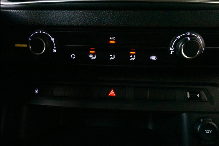 Peugeot Expert 2.0 Automaat Dubbele cabine Navigatie Parkeersensoren Clima Control  Trekhaak