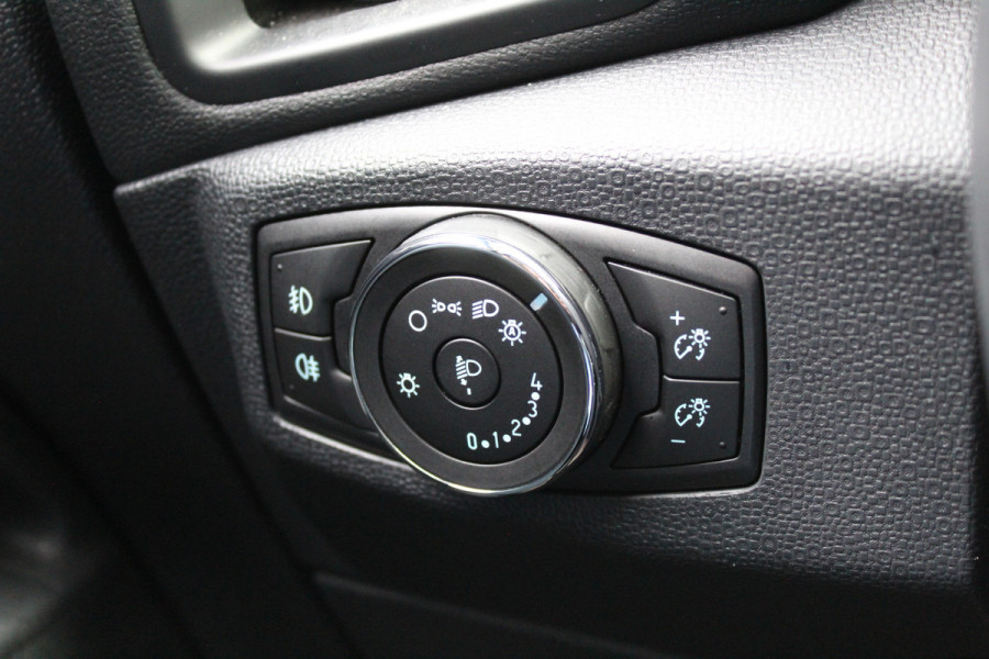 Ford EcoSport 1.0 EcoBoost 125PK Titanium | Automaat | Trekhaak | BLIS | Winterpack | Navigatie