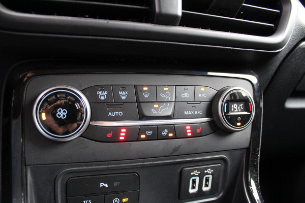 Ford EcoSport 1.0 EcoBoost 125PK Titanium | Automaat | Trekhaak | BLIS | Winterpack | Navigatie