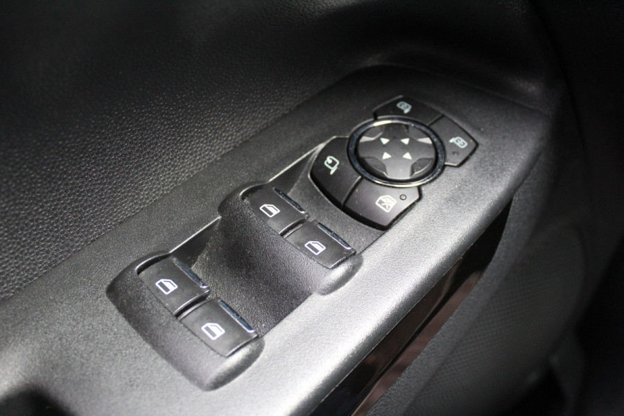 Ford EcoSport 1.0 EcoBoost 125PK Titanium | Automaat | Trekhaak | BLIS | Winterpack | Navigatie