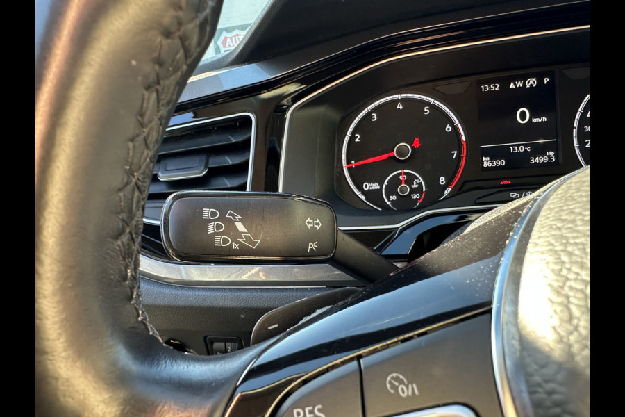 Volkswagen Polo 1.5 TSI Highline AUTOMAAT / CLIMA / CRUISE / STOELVERWARMING