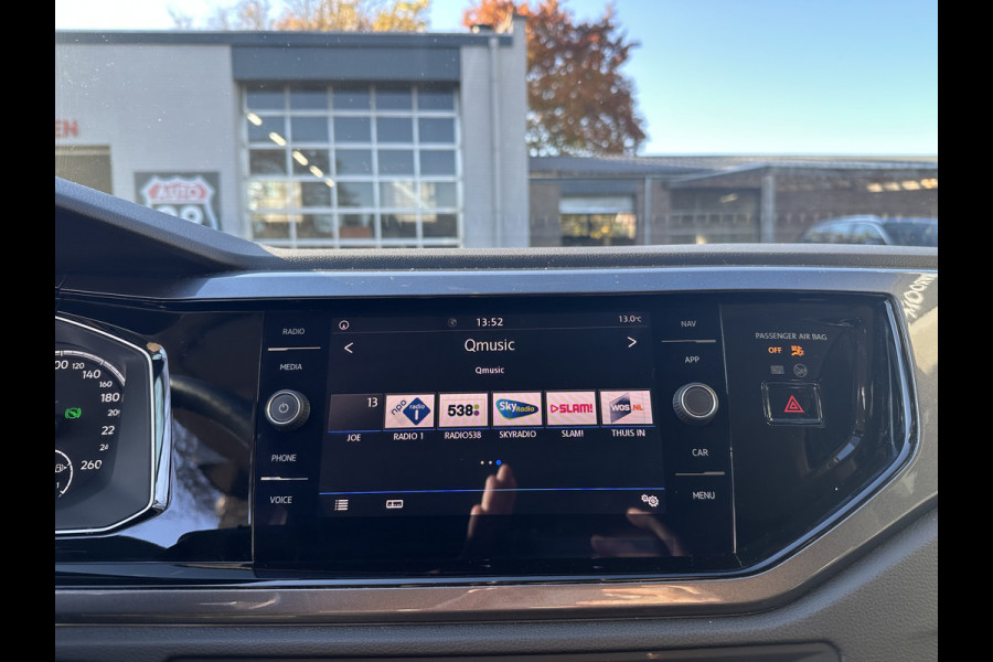 Volkswagen Polo 1.5 TSI Highline AUTOMAAT / CLIMA / CRUISE / STOELVERWARMING