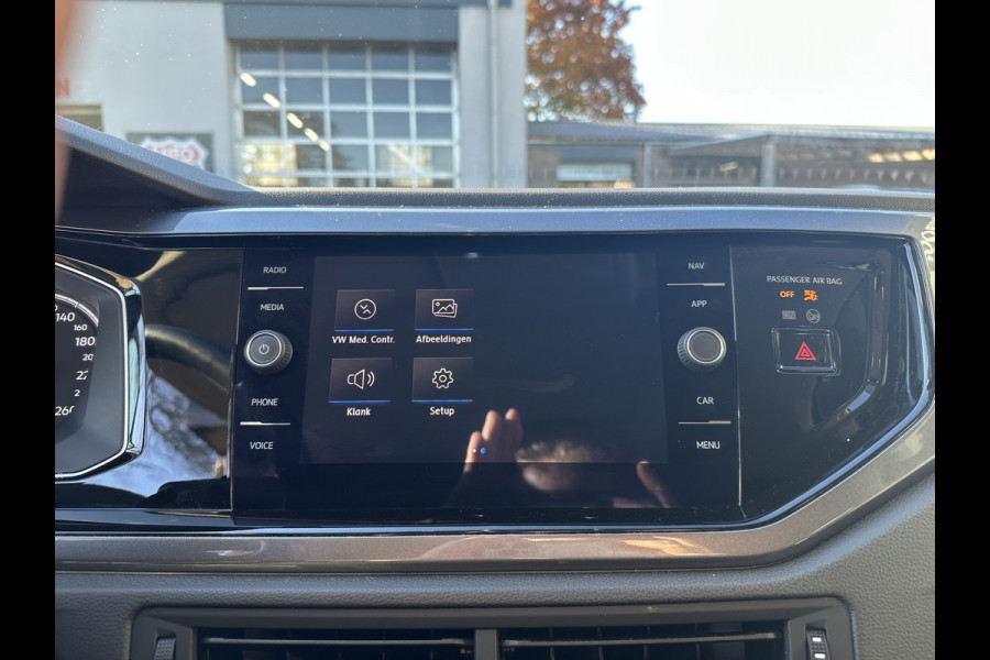 Volkswagen Polo 1.5 TSI Highline AUTOMAAT / CLIMA / CRUISE / STOELVERWARMING