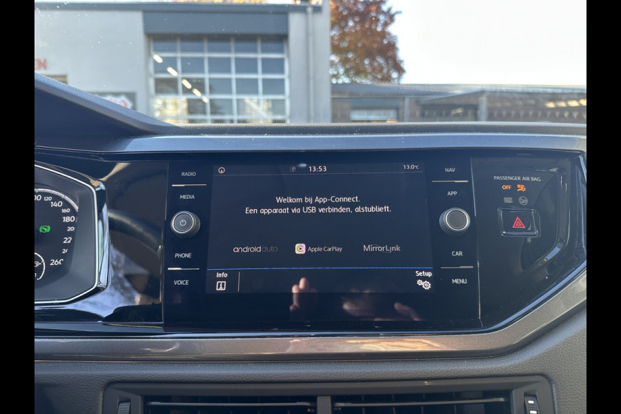 Volkswagen Polo 1.5 TSI Highline AUTOMAAT / CLIMA / CRUISE / STOELVERWARMING