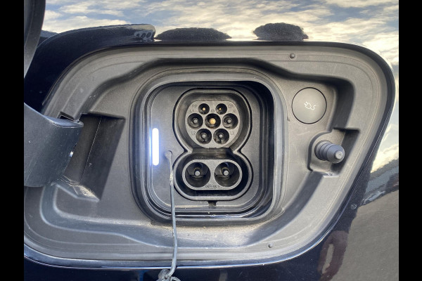 Volvo C40 Recharge Plus 69 kWh STOEL/ STUURVERW. | PANO| WARMTEPOMP| ELEK. TREKHAAK| ELEK. ACHTERKLEP| DODE HOEK|