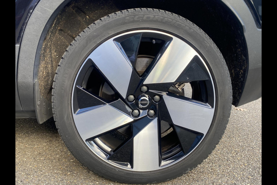 Volvo C40 Recharge Plus 69 kWh STOEL/ STUURVERW. | PANO| WARMTEPOMP| ELEK. TREKHAAK| ELEK. ACHTERKLEP| DODE HOEK|