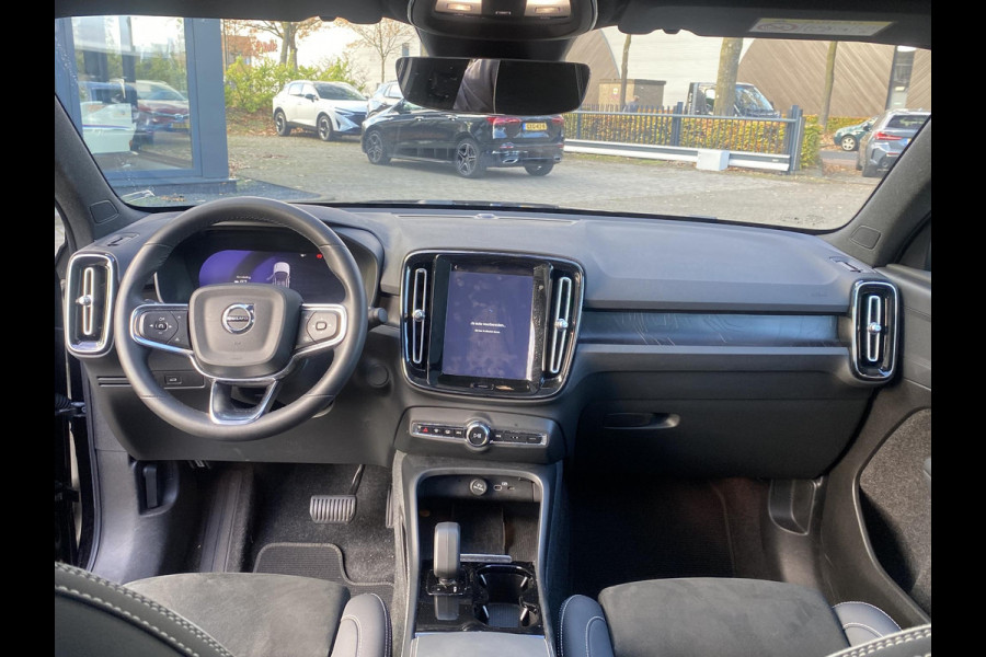 Volvo C40 Recharge Plus 69 kWh STOEL/ STUURVERW. | PANO| WARMTEPOMP| ELEK. TREKHAAK| ELEK. ACHTERKLEP| DODE HOEK|