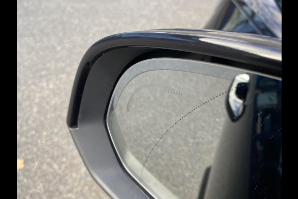 Volvo C40 Recharge Plus 69 kWh STOEL/ STUURVERW. | PANO| WARMTEPOMP| ELEK. TREKHAAK| ELEK. ACHTERKLEP| DODE HOEK|