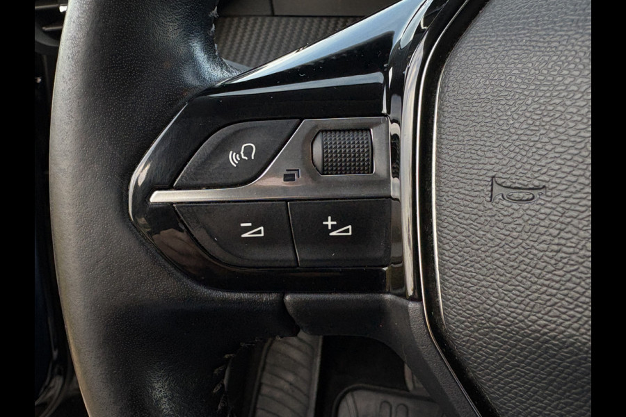 Peugeot e-208 EV Allure 50 kWh SOH | Camera | Clima | Orig.nl | Voorruit verw. | New service