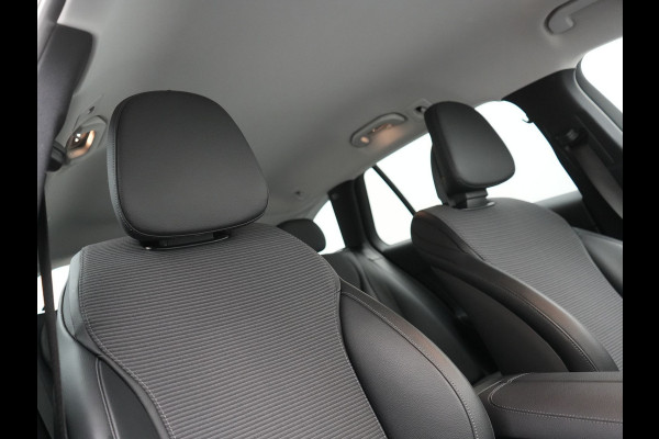 Mercedes-Benz C-Klasse Estate 300e Facelift Plug In Hybrid 313pk Dealer O.H PHEV | Trekhaak Af Fabriek | Adaptive Cruise | Burmester Soundsystem |  Digital LED | Camera | Sportstoelen Verwarmd | Sfeerverlichting | Pilot Assist | Navigatie | Virtual | DAB |