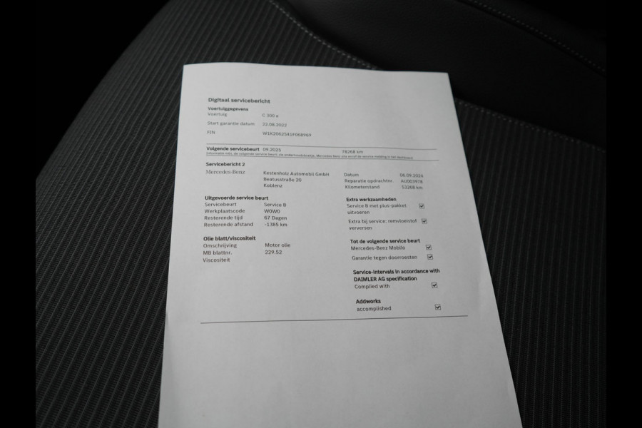 Mercedes-Benz C-Klasse Estate 300e Facelift Plug In Hybrid 313pk Dealer O.H PHEV | Trekhaak Af Fabriek | Adaptive Cruise | Burmester Soundsystem |  Digital LED | Camera | Sportstoelen Verwarmd | Sfeerverlichting | Pilot Assist | Navigatie | Virtual | DAB |