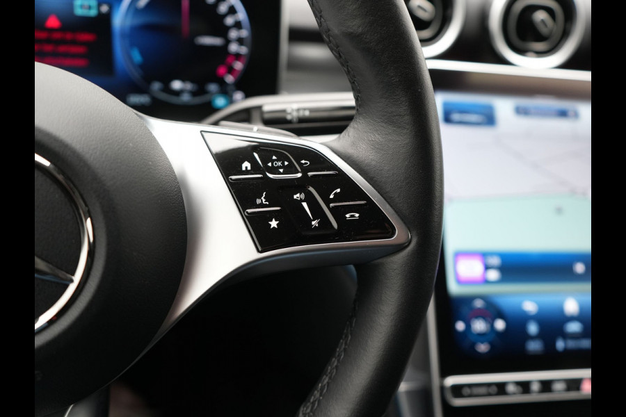 Mercedes-Benz C-Klasse Estate 300e Facelift Plug In Hybrid 313pk Dealer O.H PHEV | Trekhaak Af Fabriek | Adaptive Cruise | Burmester Soundsystem |  Digital LED | Camera | Sportstoelen Verwarmd | Sfeerverlichting | Pilot Assist | Navigatie | Virtual | DAB |