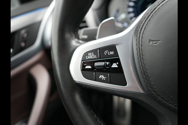 BMW X3 xDrive30e M Sport Plug In Hybrid 293pk Dealer O.H. PHEV | Trekhaak Af Fabriek | Adaptive Cruise | Camera | Apple Carplay | Lederen Sportstoelen Verwarmd | Sfeerverlichting |  Navigatie |
