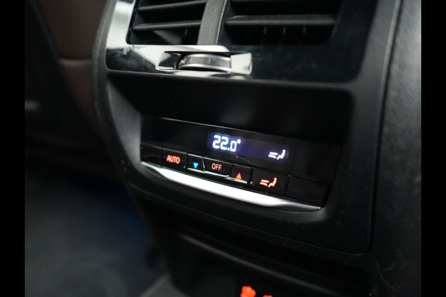 BMW X3 xDrive30e M Sport Plug In Hybrid 293pk Dealer O.H. PHEV | Trekhaak Af Fabriek | Adaptive Cruise | Camera | Apple Carplay | Lederen Sportstoelen Verwarmd | Sfeerverlichting |  Navigatie |