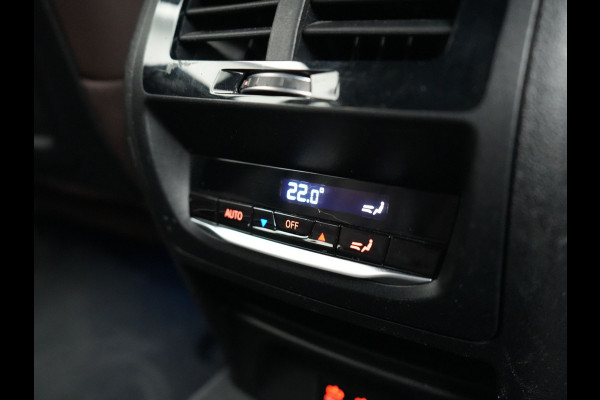BMW X3 xDrive30e M Sport Plug In Hybrid 293pk Dealer O.H. PHEV | Trekhaak Af Fabriek | Adaptive Cruise | Camera | Apple Carplay | Lederen Sportstoelen Verwarmd | Sfeerverlichting |  Navigatie |