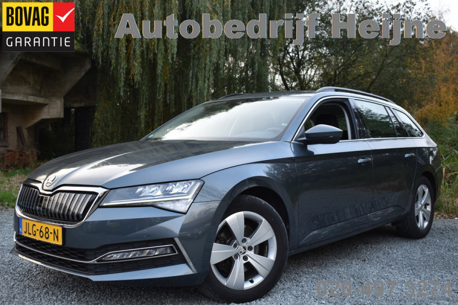 Škoda Superb Combi iV 218PK DSG HYBRID BUSINESS TREKHAAK/NAVI/VIRTUAL