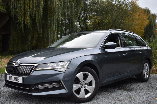 Škoda Superb Combi iV 218PK DSG HYBRID BUSINESS TREKHAAK/NAVI/VIRTUAL