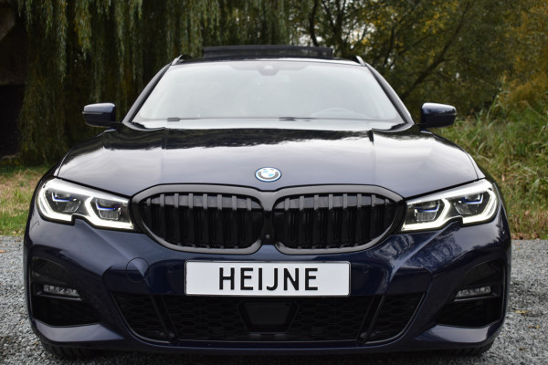 BMW 3 Serie Touring 330e 290PK M-SPORT HIGH EXECUTIVE 360-CAMERA/HEAD-UP/PANORAMADAK