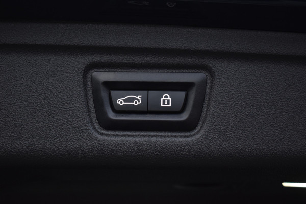 BMW 3 Serie Touring 330e 290PK M-SPORT HIGH EXECUTIVE 360-CAMERA/HEAD-UP/PANORAMADAK