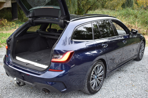 BMW 3 Serie Touring 330e 290PK M-SPORT HIGH EXECUTIVE 360-CAMERA/HEAD-UP/PANORAMADAK