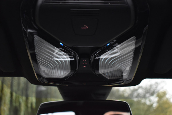 BMW 3 Serie Touring 330e 290PK M-SPORT HIGH EXECUTIVE 360-CAMERA/HEAD-UP/PANORAMADAK