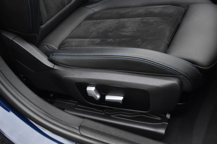 BMW 3 Serie Touring 330e 290PK M-SPORT HIGH EXECUTIVE 360-CAMERA/HEAD-UP/PANORAMADAK