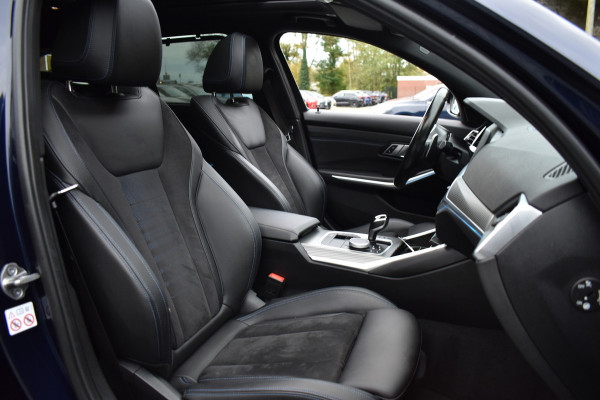 BMW 3 Serie Touring 330e 290PK M-SPORT HIGH EXECUTIVE 360-CAMERA/HEAD-UP/PANORAMADAK