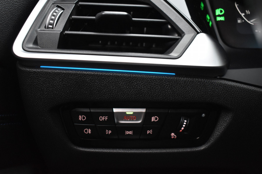 BMW 3 Serie Touring 330e 290PK M-SPORT HIGH EXECUTIVE 360-CAMERA/HEAD-UP/PANORAMADAK