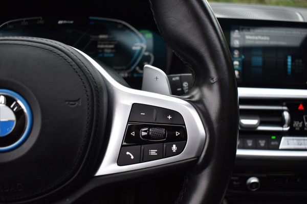 BMW 3 Serie Touring 330e 290PK M-SPORT HIGH EXECUTIVE 360-CAMERA/HEAD-UP/PANORAMADAK