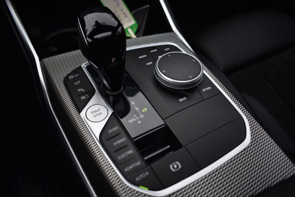 BMW 3 Serie Touring 330e 290PK M-SPORT HIGH EXECUTIVE 360-CAMERA/HEAD-UP/PANORAMADAK