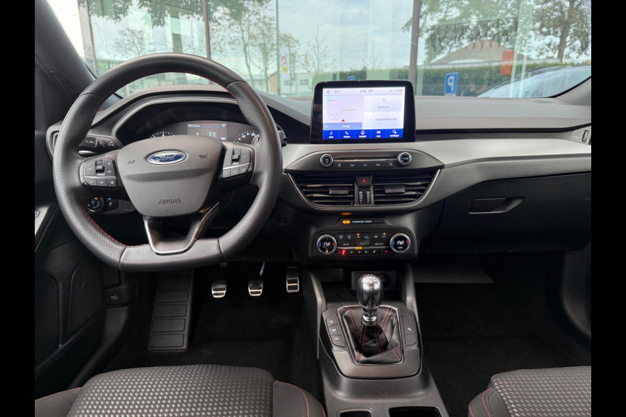 Ford FOCUS Wagon 1.0 EcoBoost Hybrid ST Line - Navi - Winterpakket - Climate - Parkeerhulp - org.NL