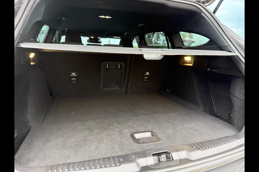 Ford FOCUS Wagon 1.0 EcoBoost Hybrid ST Line - Navi - Winterpakket - Climate - Parkeerhulp - org.NL