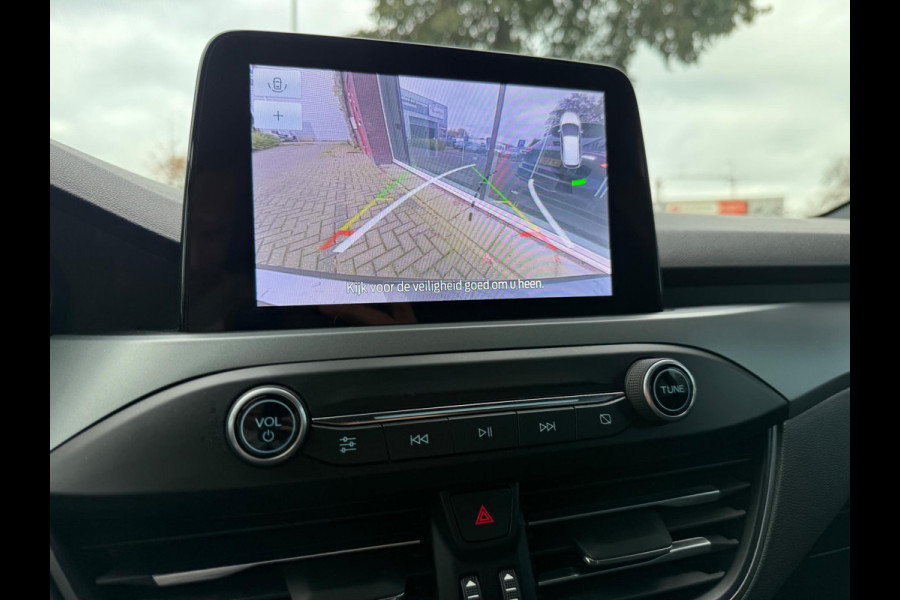 Ford FOCUS Wagon 1.0 EcoBoost Hybrid ST Line - Navi - Winterpakket - Climate - Parkeerhulp - org.NL