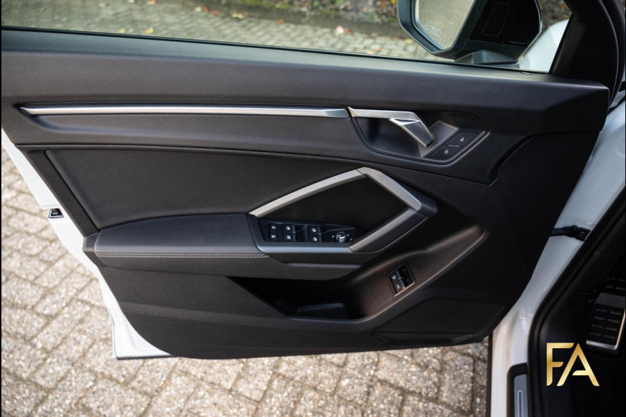 Audi Q3 Sportback 45 TFSI e S tronic line PANO|Sfeer|MatrixLED|Blackpackage