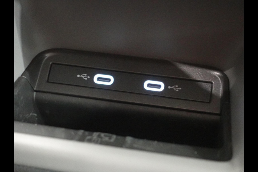 Volkswagen ID. Buzz Cargo 77 kWh 204pk Trekhaak 3zits LED Cruise control Navigatie/ Apple Carplay Achterklep