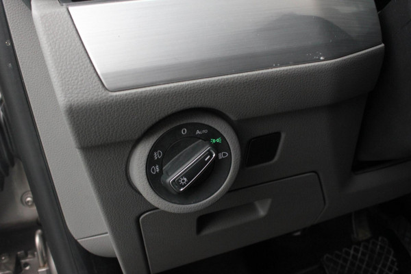 Volkswagen Transporter 2.0 TDI L2H1 204PK JB- EDITION DSG / PDC / VERLAGINGSVEREN / LEDEREN BEKLEDING / FULL / APPLE CARPLAY /NAVI