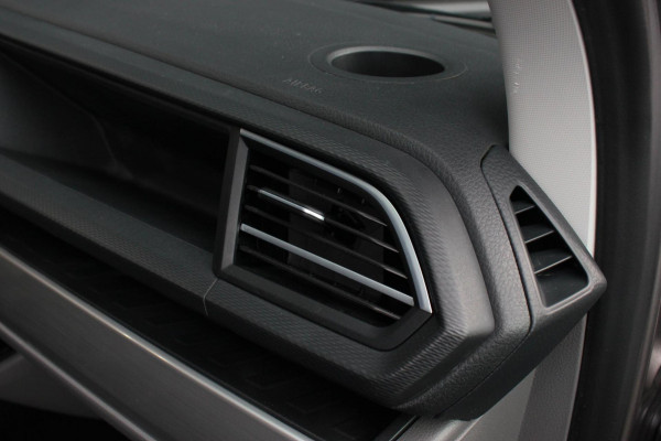 Volkswagen Transporter 2.0 TDI L2H1 204PK JB- EDITION DSG / PDC / VERLAGINGSVEREN / LEDEREN BEKLEDING / FULL / APPLE CARPLAY /NAVI