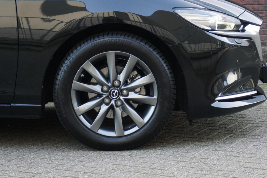 Mazda 6 Sportbreak 2.0 SkyActiv-G 165 Zwart metallic/Trekhaak/Head-Up /Nederlandse auto.