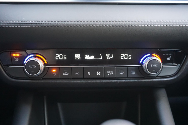 Mazda 6 Sportbreak 2.0 SkyActiv-G 165 Zwart metallic/Trekhaak/Head-Up /Nederlandse auto.