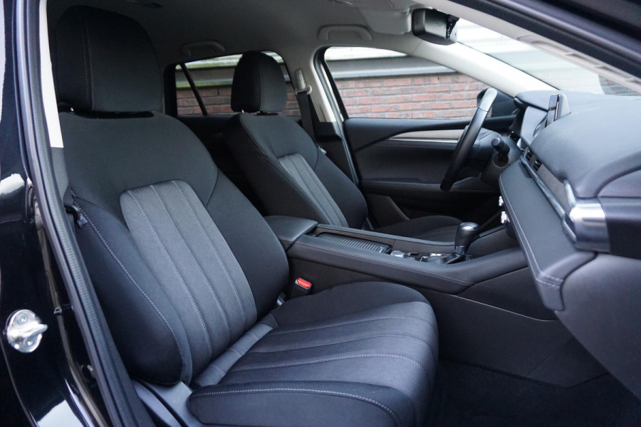 Mazda 6 Sportbreak 2.0 SkyActiv-G 165 Zwart metallic/Trekhaak/Head-Up /Nederlandse auto.