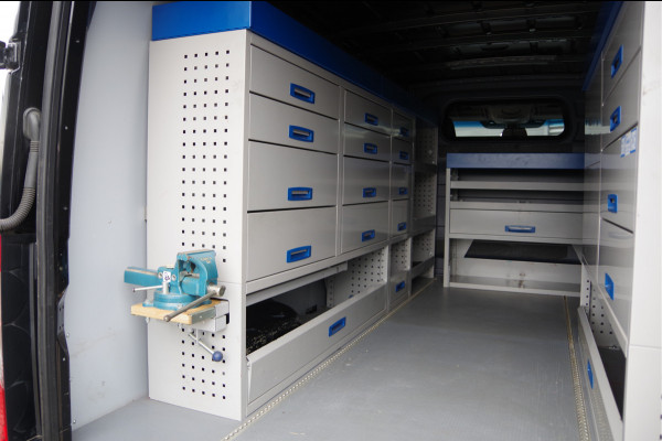 Mercedes-Benz Sprinter 319 3.0 CDI V6 L2H1 AUT. LED, TREKHAAK, ADAPT. CRUISE, STANDKACHEL, MBUX 10'', CAMERA, NAVI, CLIMA